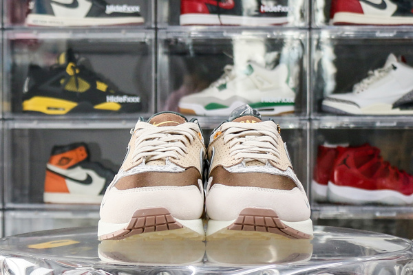 Nike Air Max 1 '87 Premium University of Oregon PE (2024)