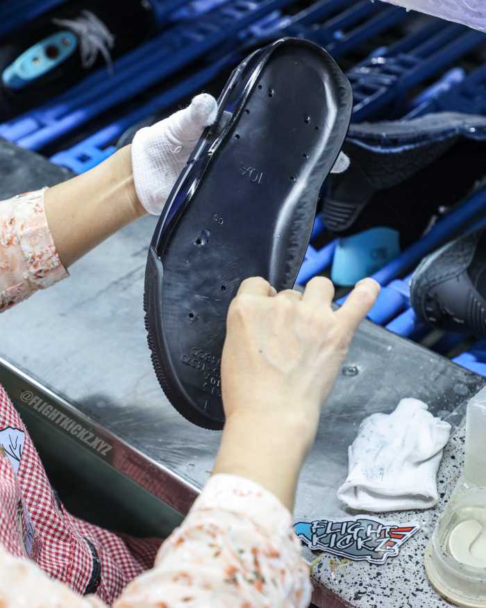 Air Jordan 3 Black Cat 2025 (A1 Batch)