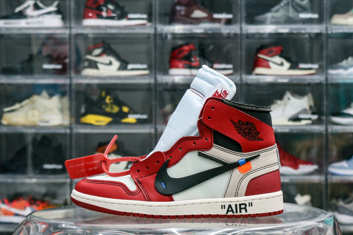 Jordan 1 Retro High Off-White Chicago