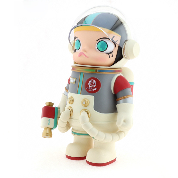P0P MART MEGA Series  Daughter of Earth  Trendy Figure 400%