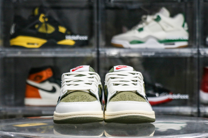 Travis Scott x Jordan 1 Retro Low  'Reverse Olive / Medium Olive' Kid（A1）