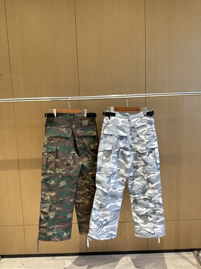 Far Archive Camo Pants