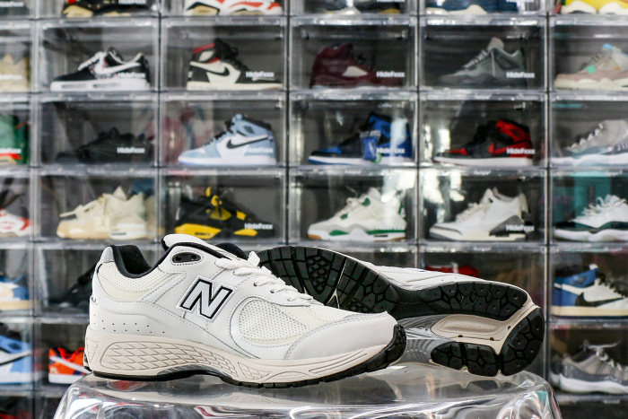 New Balance 2002R Atlas Lemon Haze