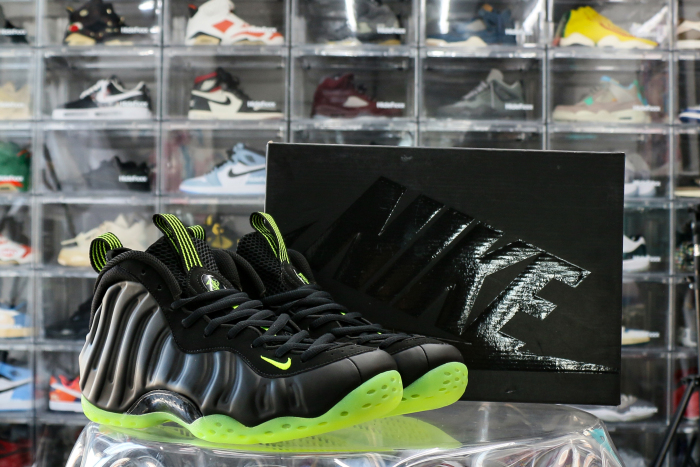 Nike Air Foamposite One Black Volt 2025（A1）