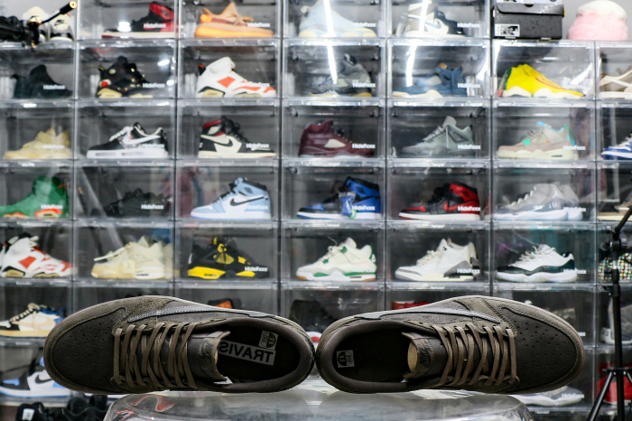 Travis Scott x Air Jordan 1 Low OG “Velvet Brown”（A1）