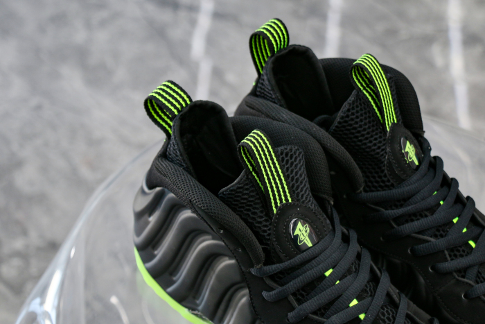 Nike Air Foamposite One Black Volt 2025（A1）