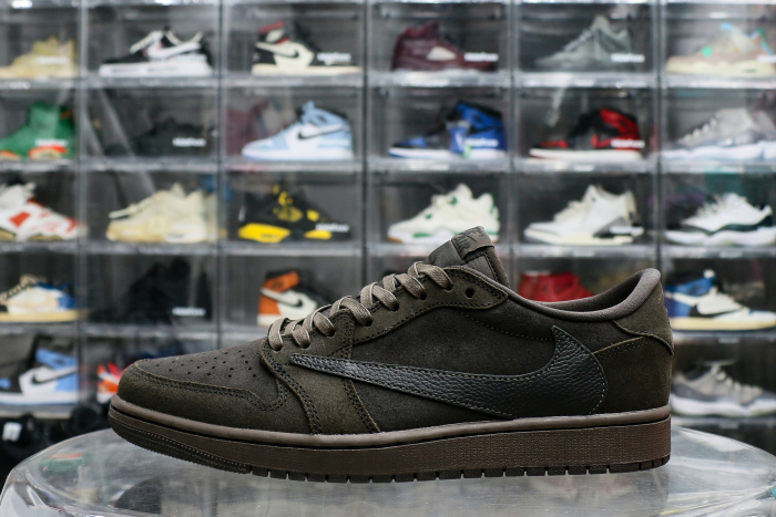 Travis Scott x Air Jordan 1 Low OG “Velvet Brown”（A1）