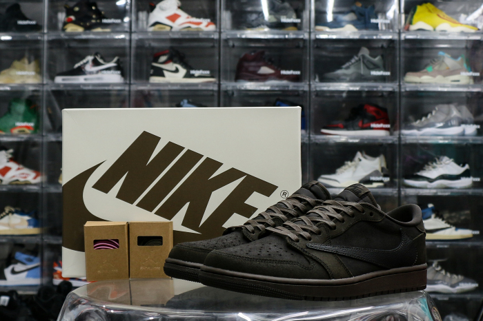 Travis Scott x Air Jordan 1 Low OG “Velvet Brown”（A1）