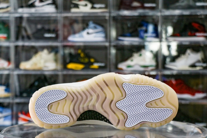 Air Jordan 11 Retro Low CNY 2025