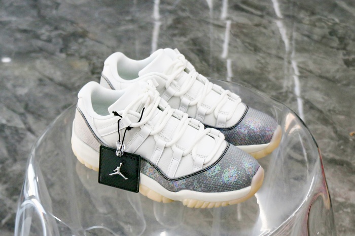 Air Jordan 11 Retro Low CNY 2025