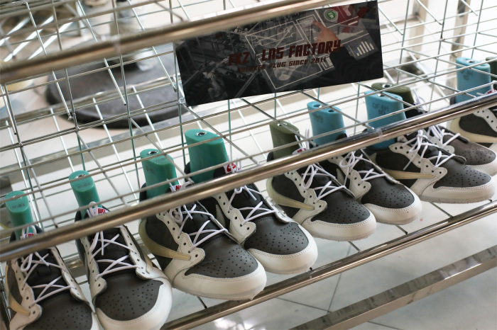 US Warehouse:Travis Scott x Air Jordan 1 Low OG  Reverse Mocha （A1）