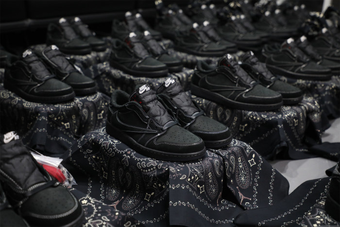 US Warehouse:Travis Scott x Nike Air Jordan 1 Low OG “Black/Phantom”（A1）