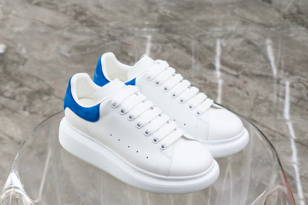 Alexande* McQuee* Oversized Sneaker 'Admiral Blue'