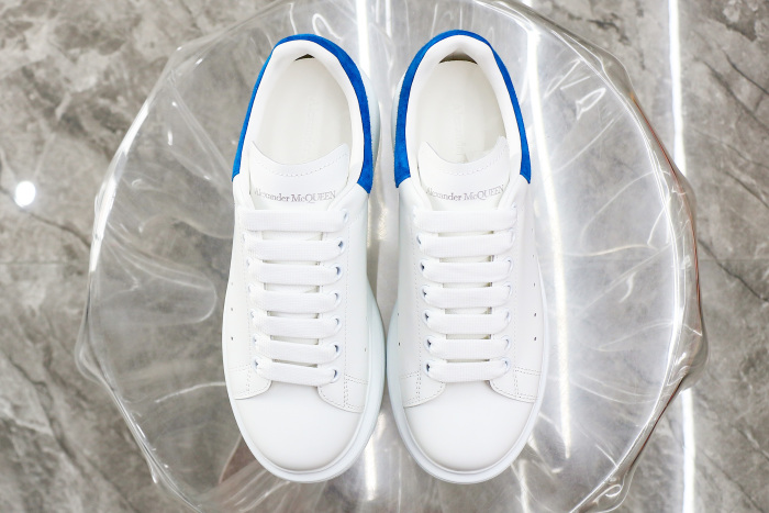 Alexande* McQuee* Oversized Sneaker 'Admiral Blue'