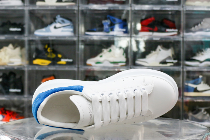 Alexande* McQuee* Oversized Sneaker 'Admiral Blue'