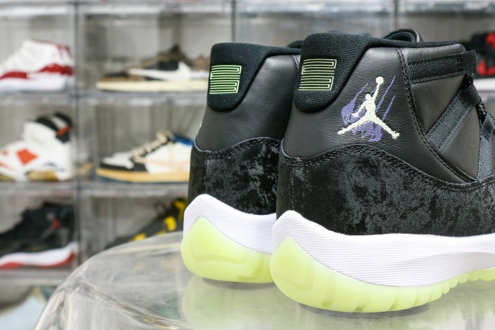 Air Jordan 11 Retro Black Barely Volt 2025 ( A1)