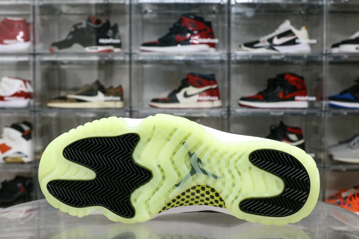 Air Jordan 11 Retro Black Barely Volt 2025 ( A1)
