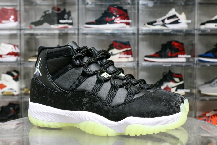 Air Jordan 11 Retro Black Barely Volt 2025 ( A1)