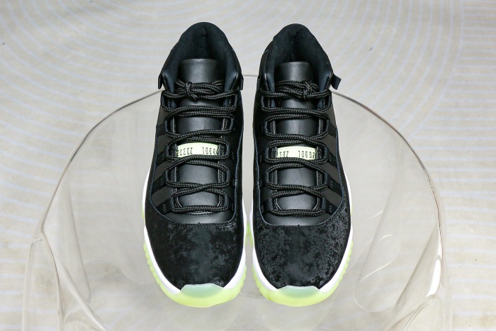 Air Jordan 11 Retro Black Barely Volt 2025 ( A1)