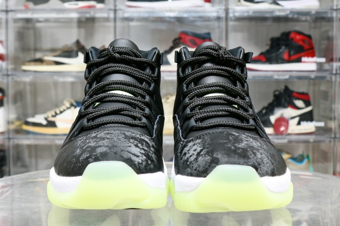 Air Jordan 11 Retro Black Barely Volt 2025 ( A1)