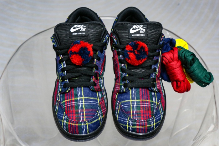 Nardwuar x Nike SB Dunk Low “Tartan”