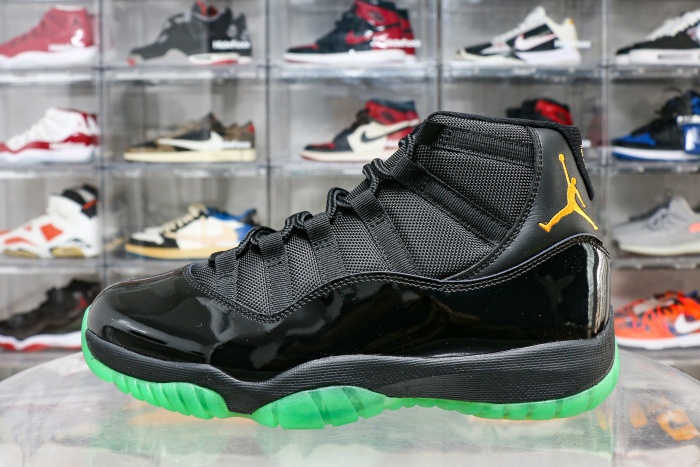 Nike Air Jordan 11 Retro Tropical 2025