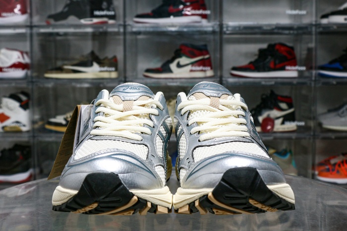 Gel-Kayano 14 Birch Pure Silver Teal Gold 2025