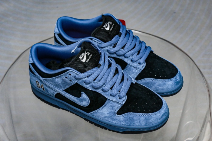 Nike SB Dunk Low Supreme 94 Ocean Fog