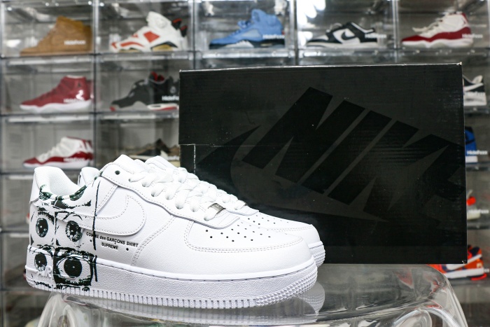 Suprem3 X Comme Des Garcons SHIRT X Air Force 1 Low Eyes