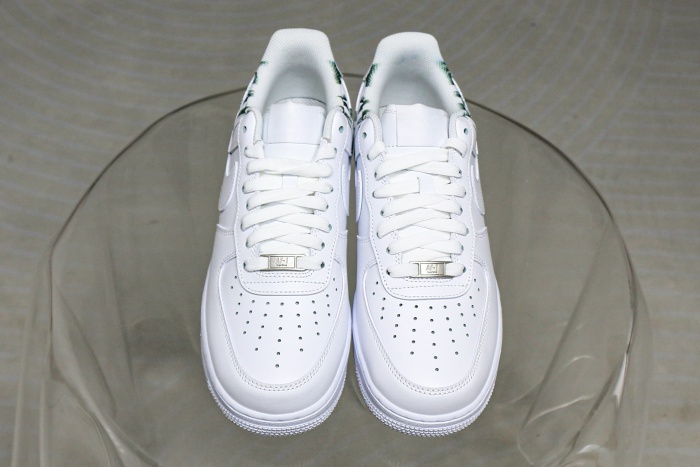 Suprem3 X Comme Des Garcons SHIRT X Air Force 1 Low Eyes