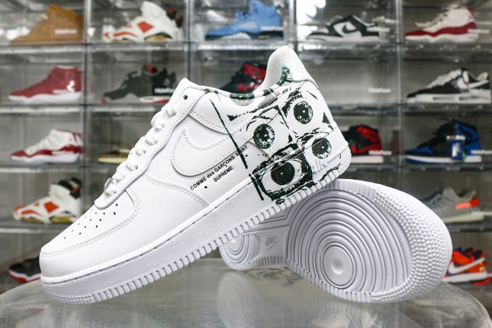Suprem3 X Comme Des Garcons SHIRT X Air Force 1 Low Eyes