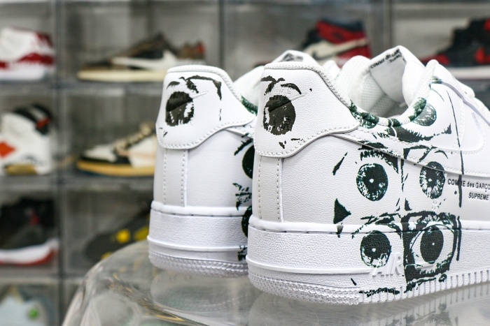 Suprem3 X Comme Des Garcons SHIRT X Air Force 1 Low Eyes