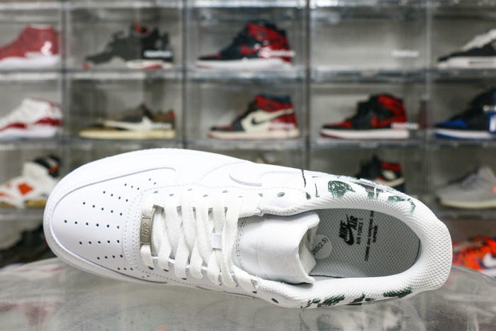 Suprem3 X Comme Des Garcons SHIRT X Air Force 1 Low Eyes