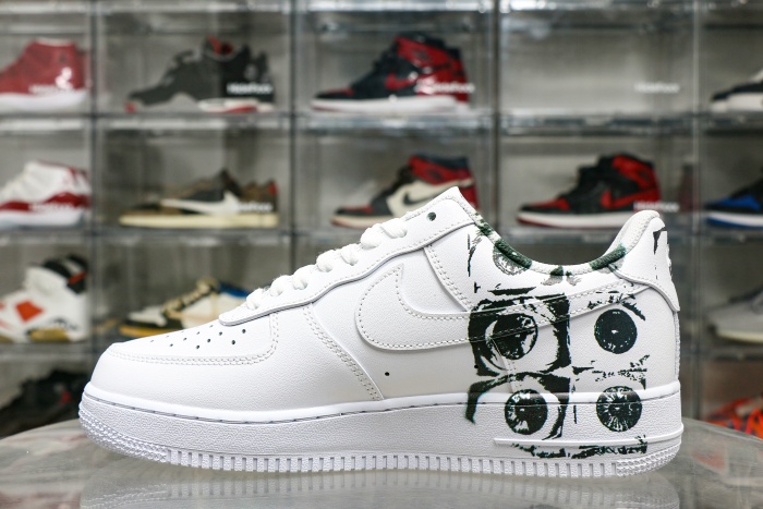 Suprem3 X Comme Des Garcons SHIRT X Air Force 1 Low Eyes