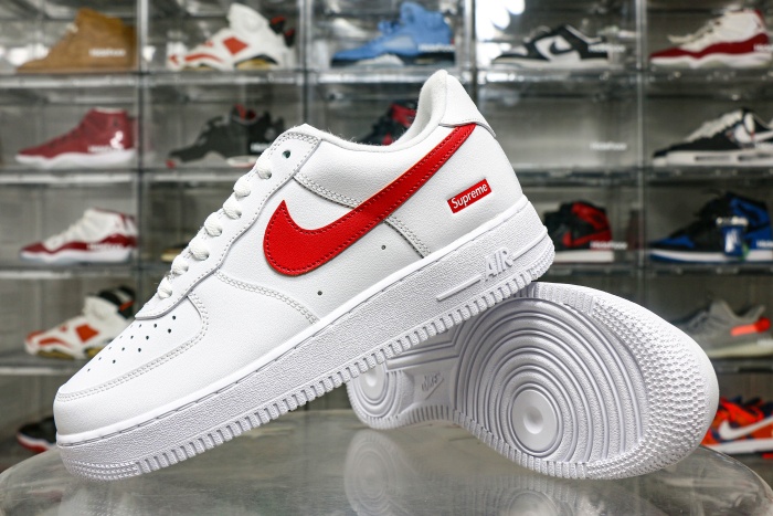 Supreme x Nike Air Force 1 Low  Shanghai