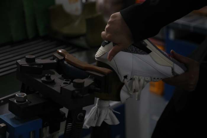 Jordan 3 Retro GS White Cement Reimagined（A1）