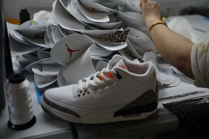 Jordan 3 Retro GS White Cement Reimagined（A1）