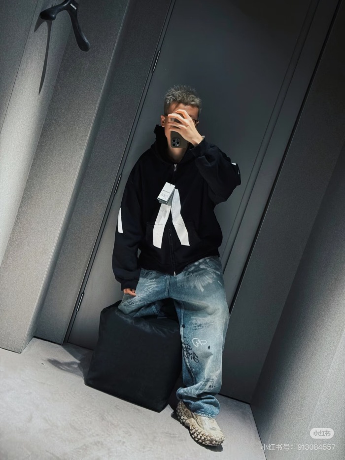 Balanciag@ Cracked Print Zipper Hoodie