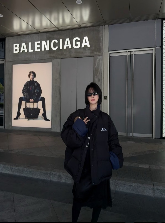 Balanciag@ Reversible Pin-Detail Down Jacket