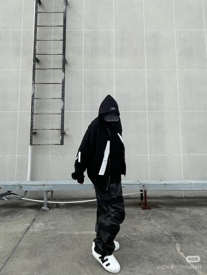 Balanciag@ Cracked Print Zipper Hoodie