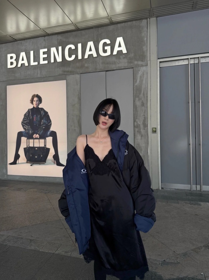 Balanciag@ Reversible Pin-Detail Down Jacket