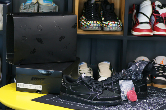 Travis Scott x Nike Air Jordan 1 Low OG “Black/Phantom” GS（A1）