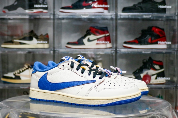 Travis Scott x Fragment x Air Jordan 1 Low OG GS（A1）
