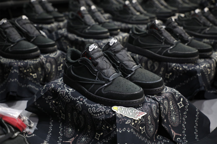 Travis Scott x Nike Air Jordan 1 Low OG “Black/Phantom” GS（A1）