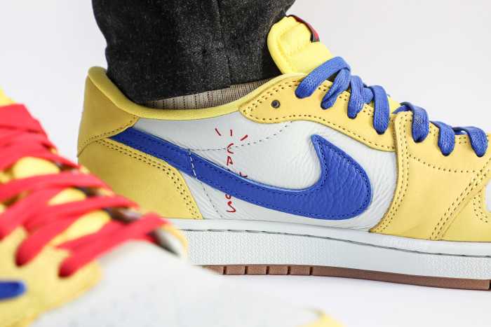 Travis Scott x Air Jordan 1 Retro Low OG SP “Elkins/Canary Yellow” GS（A1）