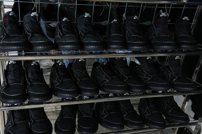 Travis Scott x Nike Air Jordan 1 Low OG “Black/Phantom” GS（A1）