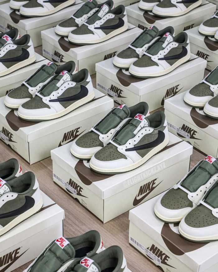 Travis Scott x Air Jordan 1 ' Medium Olive' GS（A1）