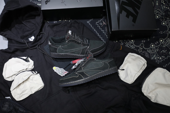 Travis Scott x Nike Air Jordan 1 Low OG “Black/Phantom” GS（A1）