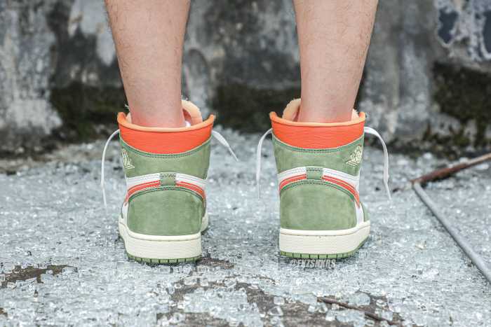 Air Jordan 1 High OG Celadon GS