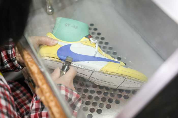 Travis Scott x Air Jordan 1 Retro Low OG SP “Elkins/Canary Yellow” GS（A1）